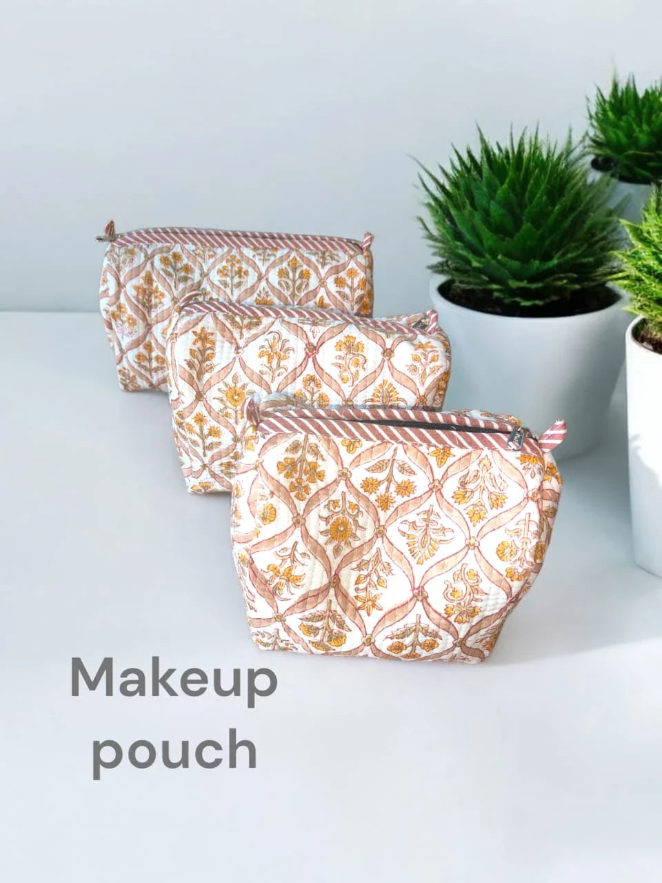 Quilted makeup pouches (Set of 3) MP012