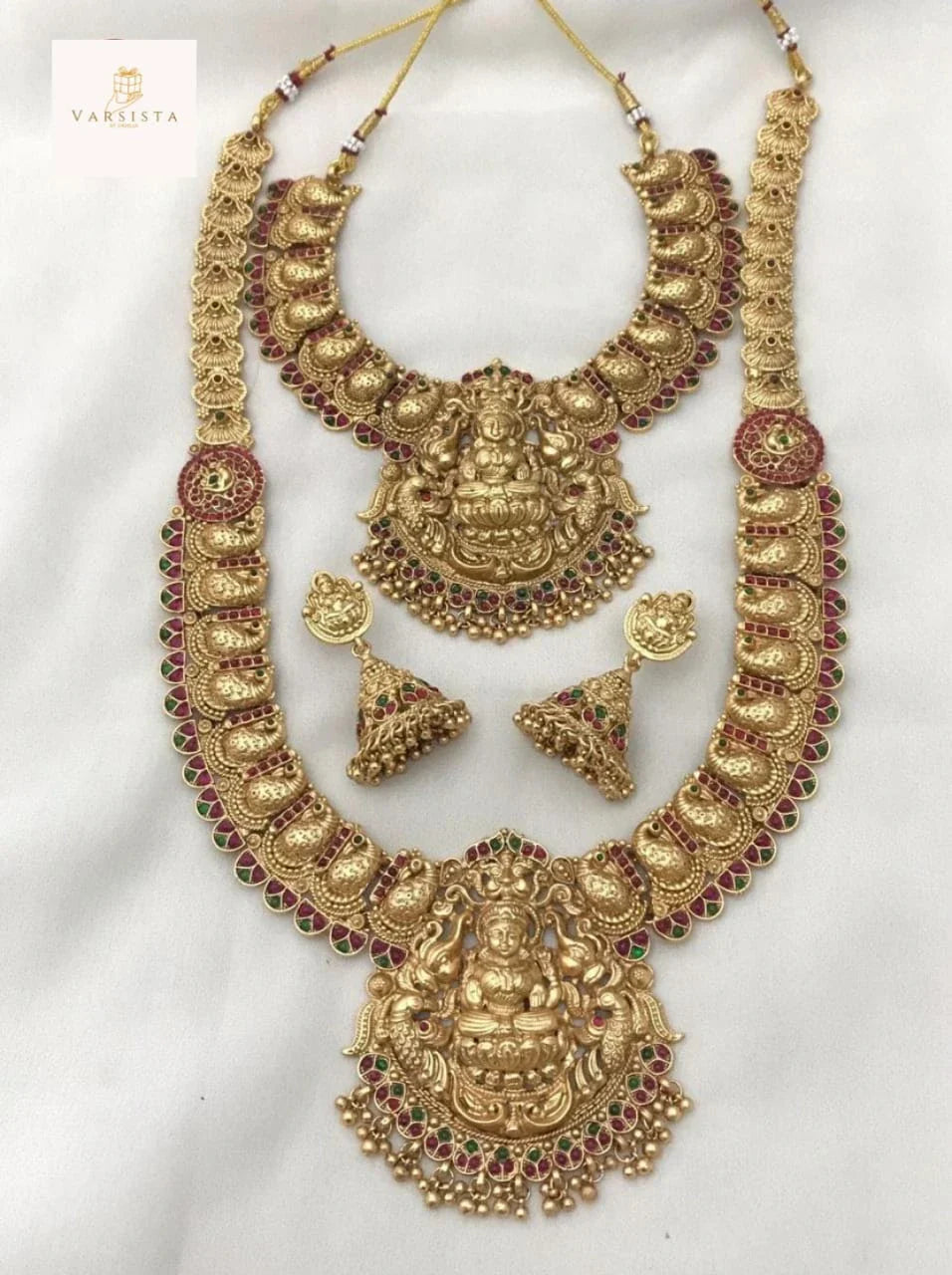 Gold Elegant Temple Bridal Jewellery Set SNK032