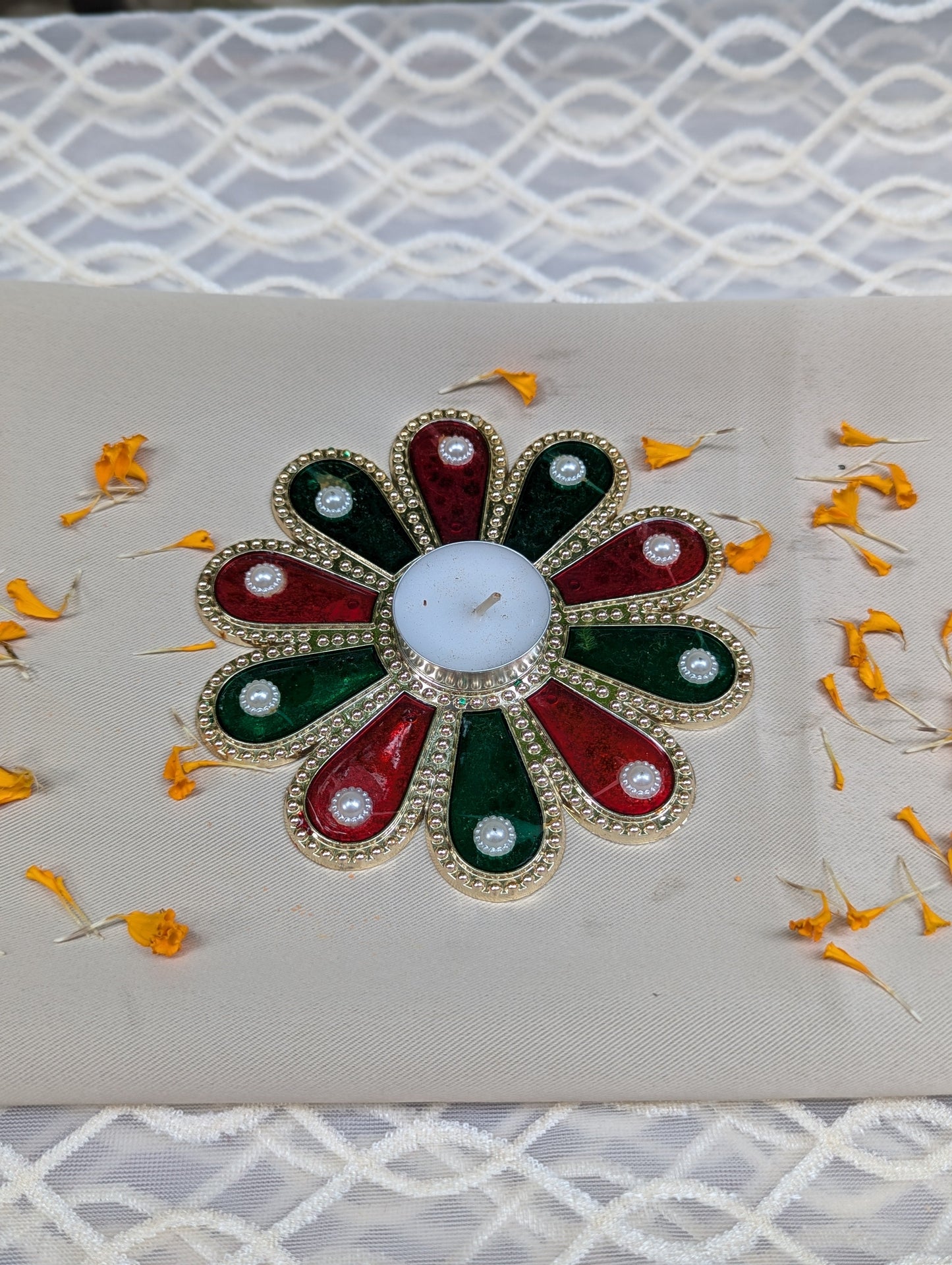 Flower Tea Light Candle Cum Rangoli