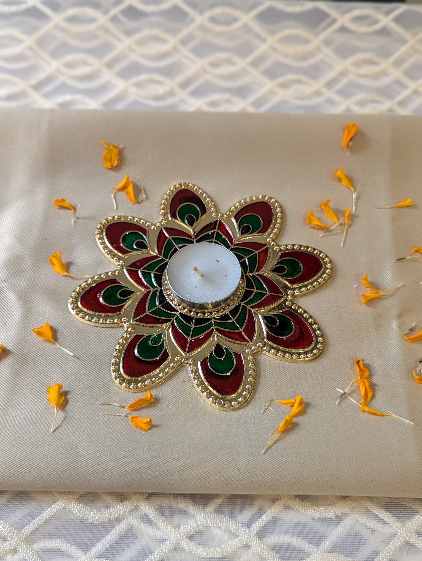 Beautiful Flower  Tea Light Candle Cum Rangoli