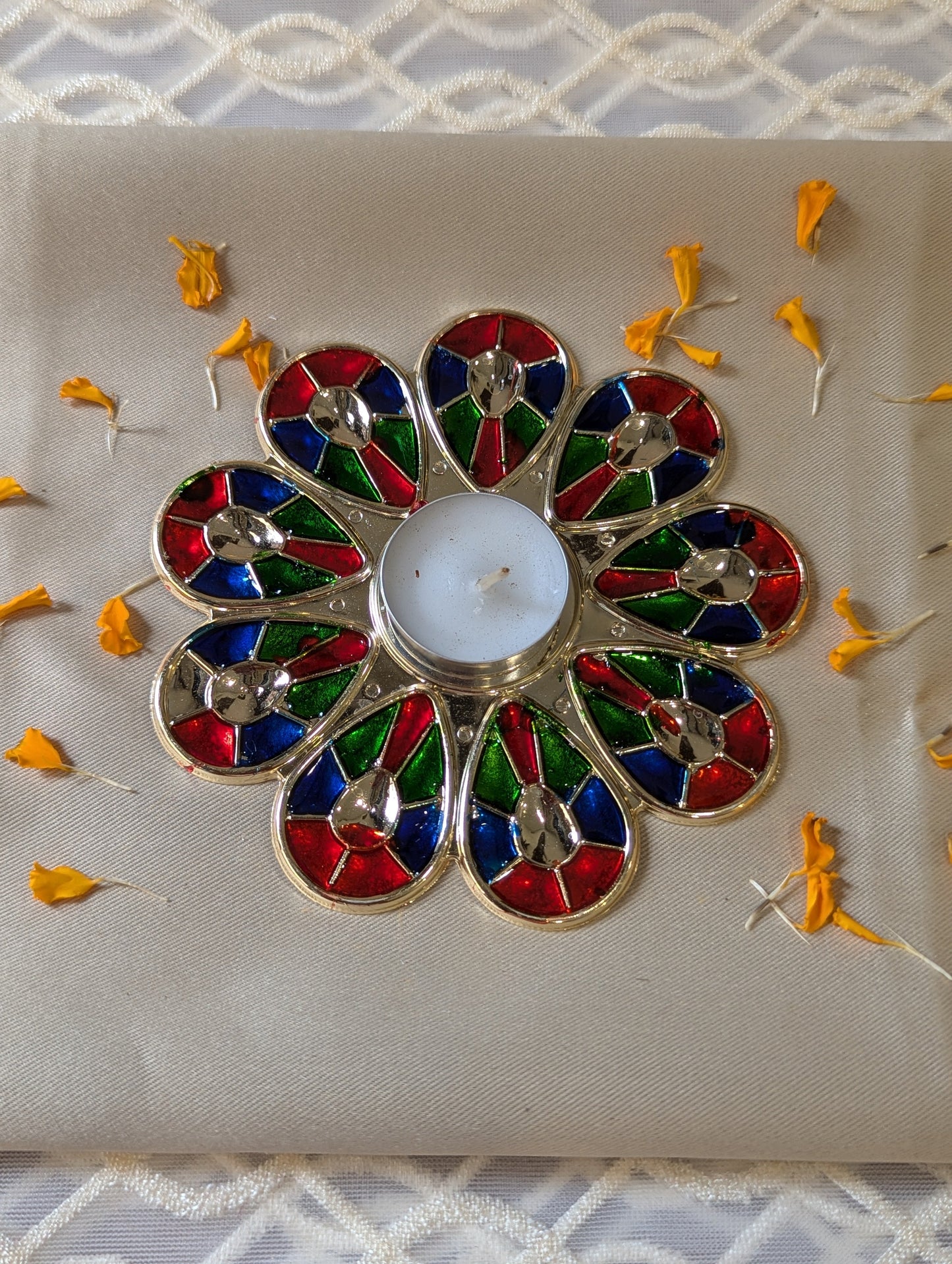 Fancy Flower Tea Light Candle Cum Rangoli